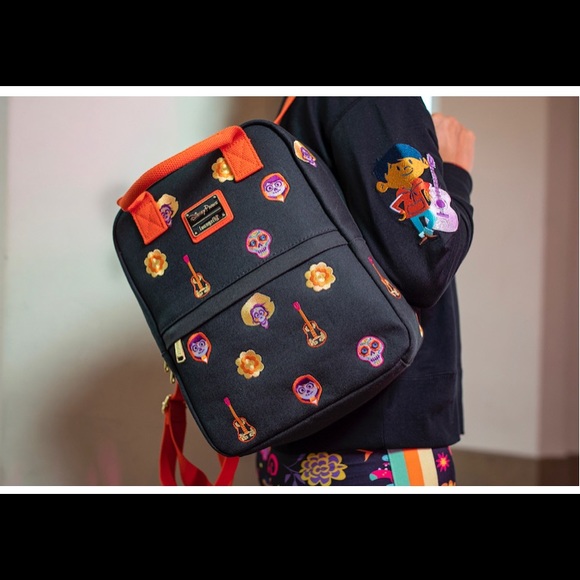 Coco loungefly Canvas backpack main image 5